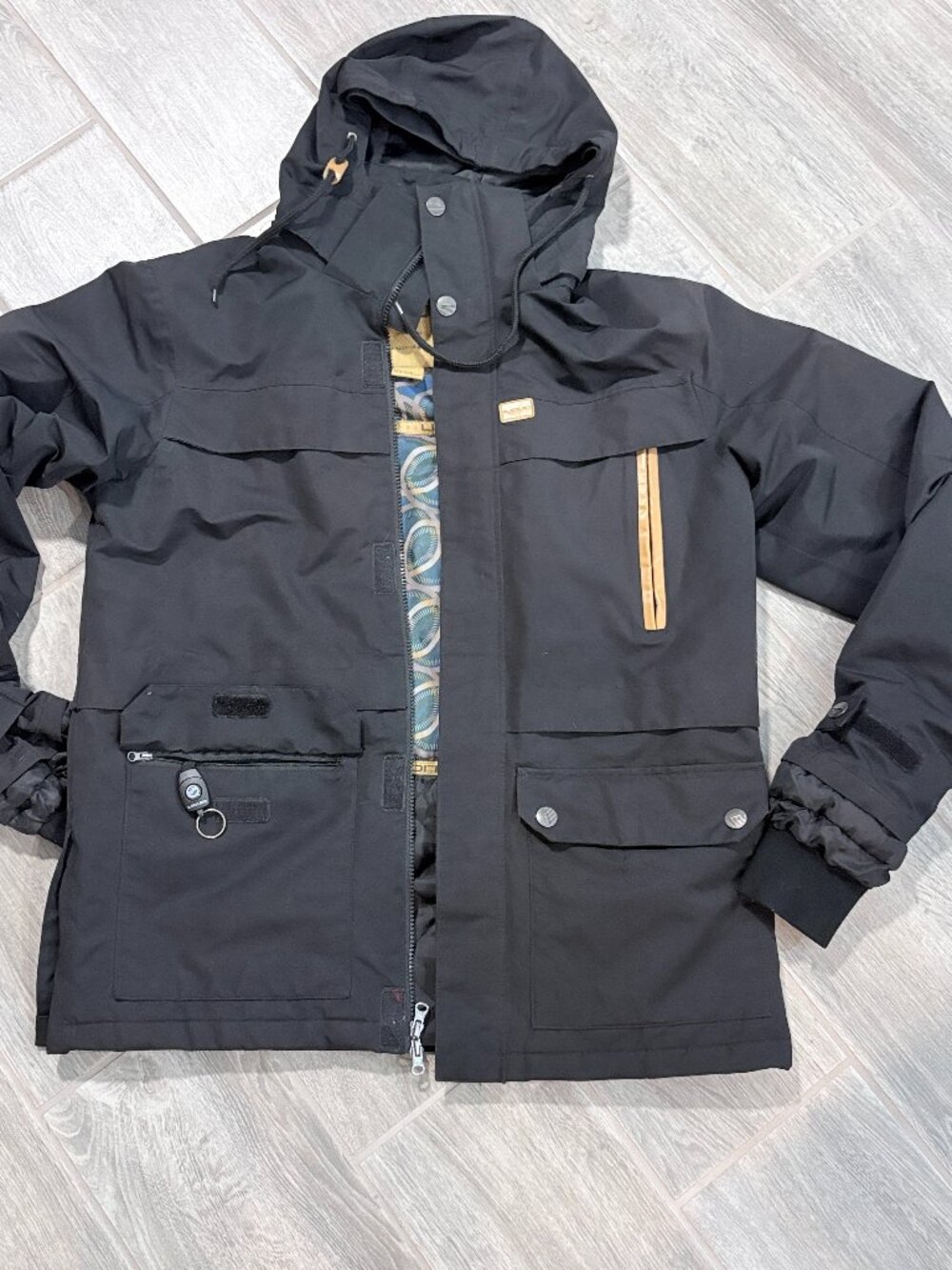 Liquid Snowboard/Ski Jacket – Size S/P